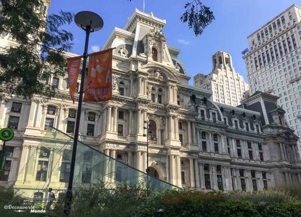 Que faire à Philadelphie et visiter en 10 coups de coeur. Ici le City Hall. Retrouvez l'article ici: https://www.decouvertemonde.com/quoi-faire-a-philadelphie-visiter 