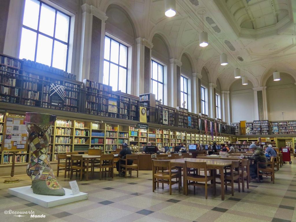 Que faire à Philadelphie et visiter en 10 coups de coeur. Ici la Free Library. Retrouvez l'article ici: https://www.decouvertemonde.com/quoi-faire-a-philadelphie-visiter 