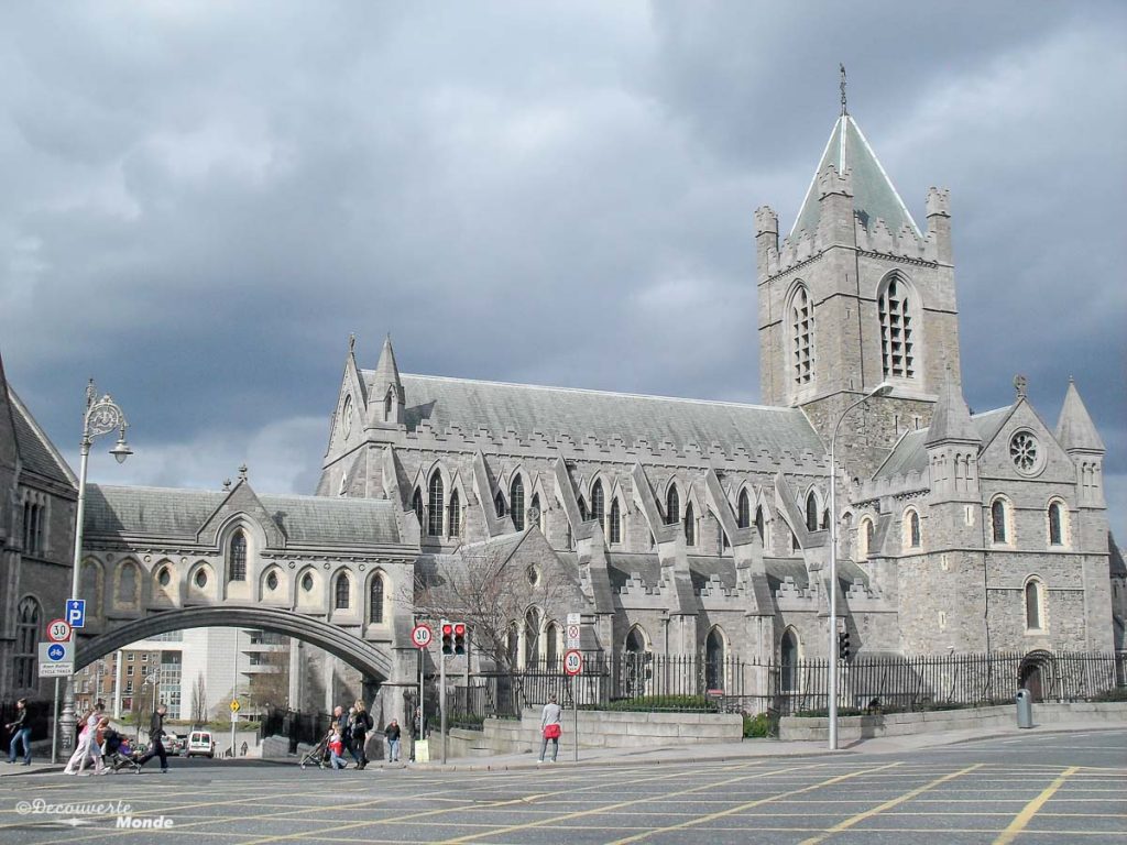 La cathédrale Christ Church à Dublin. Photo tirée de mon article Visiter Dublin en Irlande : Que voir et faire le temps d'un weekend. #irlande #dublin #europe #voyage #cathedrale