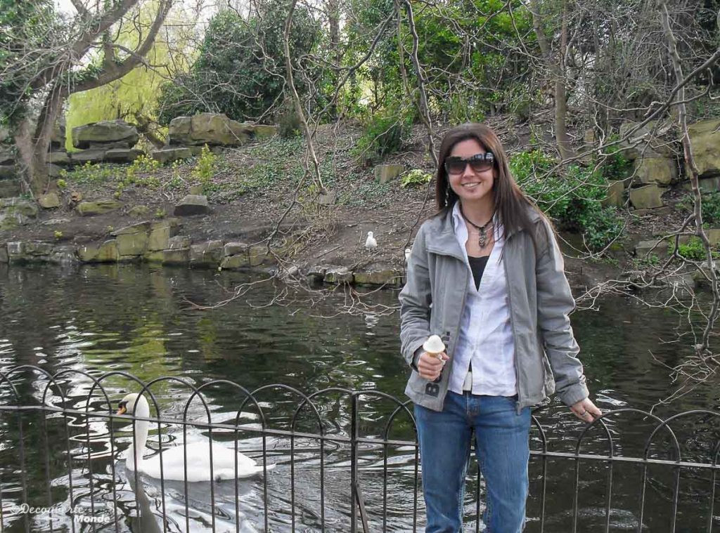 Dans le parc St. Stephen's Green à Dublin. Photo tirée de mon article Visiter Dublin en Irlande : Que voir et faire le temps d'un weekend. #irlande #dublin #europe #voyage