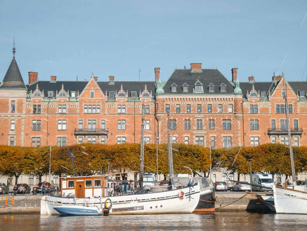 Croisière sur le Canal Royal à Stockholm dans mon article Visiter Stockholm : Que faire à Stockholm en 10 coups de coeur #suede #stockholm #europe #voyage #scandinavie #citytrip