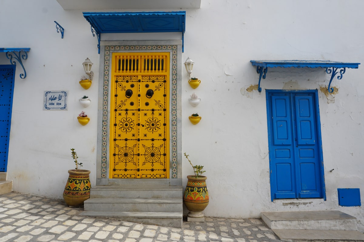 Sidi Bou Saïd, village de la Tunisie dans mon article Où aller en Tunisie et quoi faire : mon itinéraire de voyage en 12 lieux à visiter en Tunisie | quoi faire en Tunisie | où aller en Tunisie | voyage en Tunisie | visiter la Tunisie | itinéraire en Tunisie #tunisie #maghreb #afriquedunord #voyage #sidibousaid